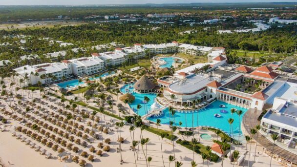 AFI Popular adquiere 25% de dos hoteles de lujo de Meliá en Punta Cana