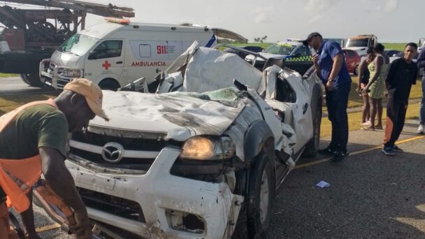 Accidente deja dos fallecidos y cuatro heridos en autopista del Coral