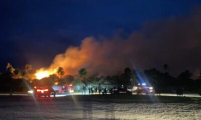 Autoridades activan operativo para sofocar voraz incendio que afecta complejo Cap Cana